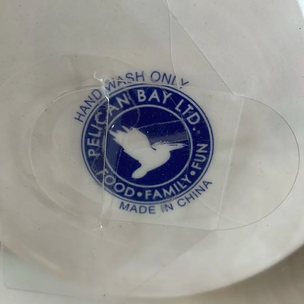 PELICAN BAY LTD Cat Lover Cat Bowl & Toy Kitten 6 1/2 diameter White Ceramic